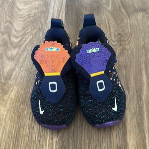 Nike Lebron 17 Monstars Space Jam basketball shoes size 7c